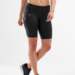 2XU Black Compression Shorts Size L